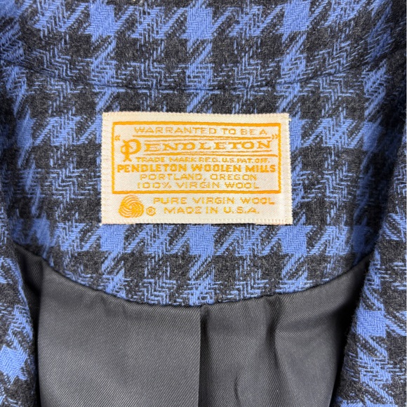 Pendleton Navy and Black Plaid Blazer - Picture 2 of 8